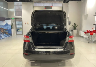 Подержанный автомобиль Nissan Sentra Sedan 2014 года (7 фото)