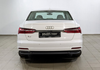 Подержанный автомобиль Audi A6 Sedan 2020 года (6 фото)