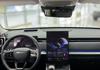 Подержанный автомобиль Jaecoo J7 2023 года (15 фото)