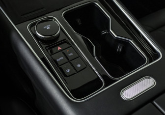 Подержанный автомобиль Chery Tiggo 9 2024 года (23 фото)