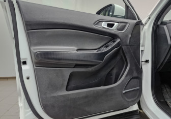 Подержанный автомобиль Chery Tiggo 4 2022 года (18 фото)