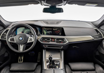 Подержанный автомобиль BMW X6 2021 года (14 фото)