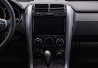 Подержанный автомобиль Suzuki Grand Vitara 2011 года (14 фото)