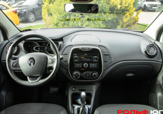 Подержанный автомобиль Renault Kaptur 2020 года (10 фото)