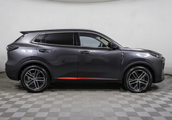 Подержанный автомобиль Changan UNI-S 2024 года (4 фото)