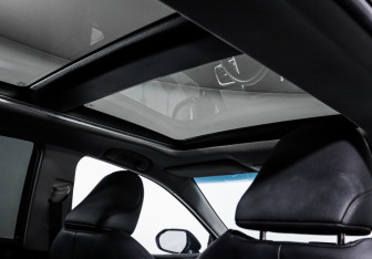 Подержанный автомобиль Toyota Camry Sedan 2023 года (17 фото)