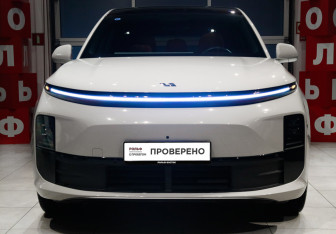 Подержанный автомобиль LiXiang L6 2024 года (2 фото)