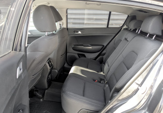 Подержанный автомобиль Kia Sportage 2017 года (12 фото)