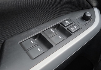 Подержанный автомобиль Suzuki Vitara 2016 года (15 фото)