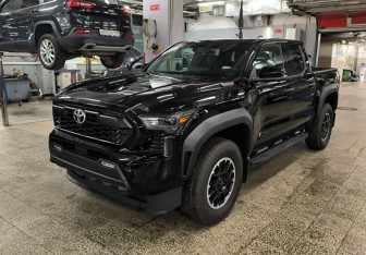 Новый Toyota Tacoma 2025 (2 фото)