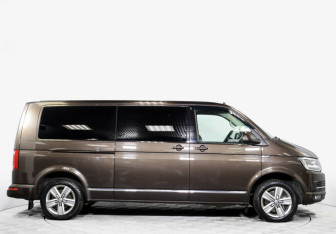 Подержанный автомобиль Volkswagen Multivan 2019 года (4 фото)