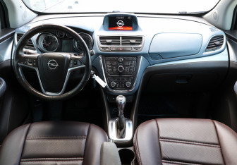Подержанный автомобиль Opel Mokka 2014 года (14 фото)
