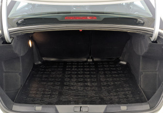 Подержанный автомобиль Citroen C4 Sedan 2020 года (10 фото)