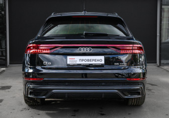 Подержанный автомобиль Audi Q8 2019 года (5 фото)