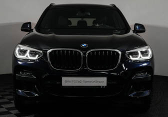 Подержанный автомобиль BMW X3 2020 года (22 фото)