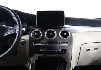 Подержанный автомобиль Mercedes-Benz GLC Coupe 2017 года (14 фото)