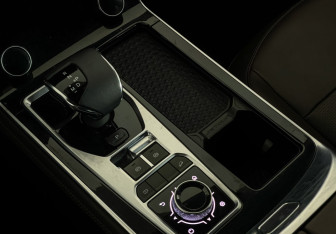 Подержанный автомобиль Jetour X90 2023 года (18 фото)