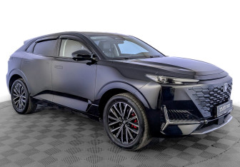 Подержанный автомобиль Changan UNI-K 2023 года (3 фото)