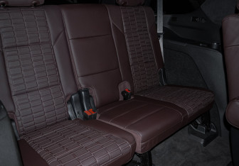 Подержанный автомобиль Cadillac Escalade Suv 2022 года (18 фото)