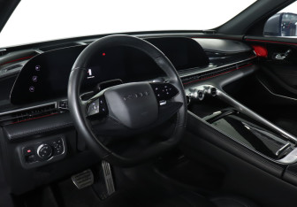 Подержанный автомобиль Exeed RX 2023 года (13 фото)