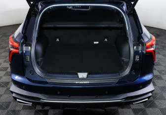 Подержанный автомобиль Haval F7 2024 года (10 фото)