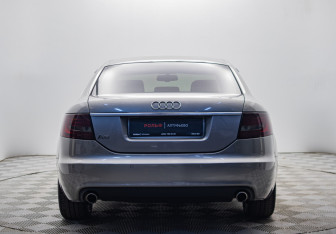 Подержанный автомобиль Audi A6 Sedan 2006 года (4 фото)