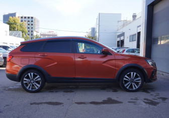 Подержанный автомобиль LADA (ВАЗ) Vesta Wagon 2017 года (4 фото)