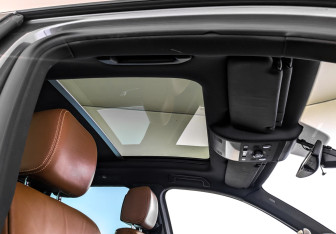 Подержанный автомобиль Volkswagen Touareg 2013 года (24 фото)