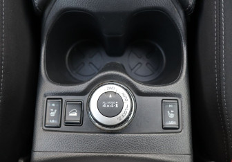 Подержанный автомобиль Nissan X-Trail 2019 года (19 фото)