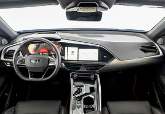 Подержанный автомобиль Geely Tugella 2024 года (14 фото)