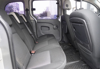 Подержанный автомобиль Renault Kangoo 2014 года (10 фото)