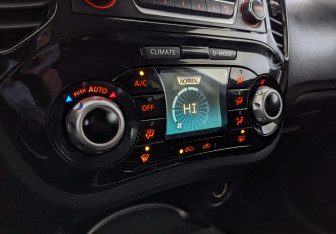 Подержанный автомобиль Nissan Juke 2018 года (26 фото)