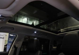 Подержанный автомобиль Geely Atlas Pro 2023 года (12 фото)