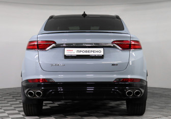 Подержанный автомобиль Geely Tugella 2023 года (6 фото)