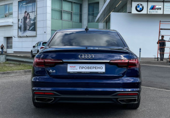 Подержанный автомобиль Audi A4 Sedan 2021 года (6 фото)