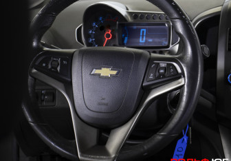 Подержанный автомобиль Chevrolet Aveo Sedan 2012 года (16 фото)
