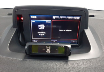 Подержанный автомобиль Renault Fluence 2013 года (14 фото)