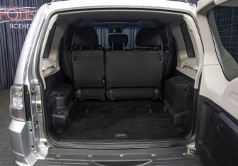 Подержанный автомобиль Mitsubishi Pajero 2011 года (10 фото)