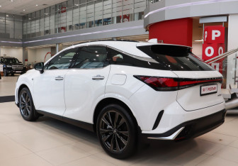 Новый Lexus RX 2025 (5 фото)