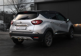 Подержанный автомобиль Renault Kaptur 2016 года (5 фото)