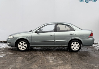 Подержанный автомобиль Nissan Almera Classic 2008 года (8 фото)