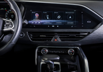 Подержанный автомобиль Geely Tugella 2021 года (14 фото)