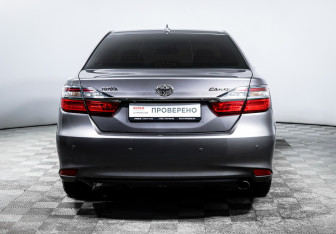 Подержанный автомобиль Toyota Camry Sedan 2016 года (6 фото)