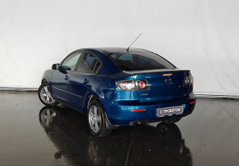 Подержанный автомобиль Mazda 3 Sedan 2007 года (7 фото)