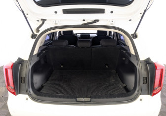 Подержанный автомобиль Haval Jolion 2023 года (10 фото)