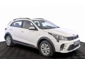 Подержанный автомобиль Kia Rio Hatchback 2021 года (3 фото)