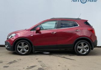 Подержанный автомобиль Opel Mokka 2013 года (8 фото)