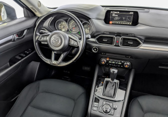 Подержанный автомобиль Mazda CX-5 2017 года (30 фото)
