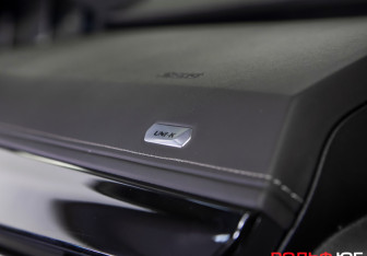 Подержанный автомобиль Changan UNI-K 2023 года (16 фото)