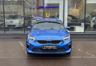Подержанный автомобиль Kia Ceed Wagon 2021 года (2 фото)